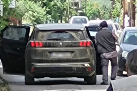 Χρυσοχοΐδης για ληστεία στην Κάτω Τιθορέα: «Τους παρακολουθούσαμε καιρό, μπορεί να υπάρχει και κάτι άλλο» - Βρέθηκαν χειροβομβίδες