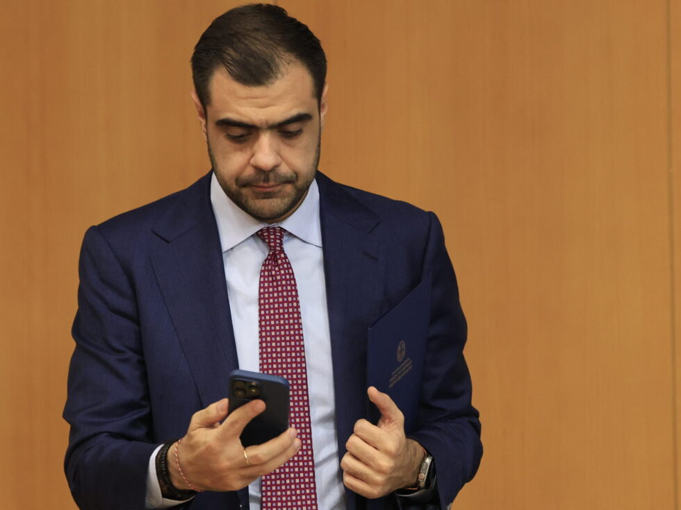 Συνέδριο ΝΔ: Ο Μαρινάκης απάντησε στην ομιλία Δένδια και παραδέχεται πως «υπάρχουν διαφορετικές θέσεις»