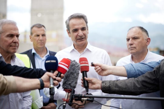 Ο Μητσοτάκης στο παλάτι των Δεσποτών της Καστροπολιτείας του Μυστρά – Σημαντικό έργο για την παγκόσμια πολιτιστική κληρονομιά