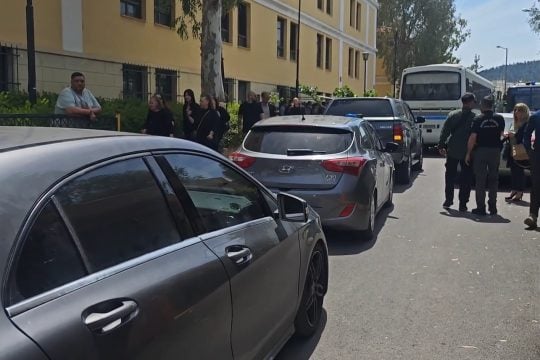 Greek Mafia: Στην Ευελπίδων οι συλληφθέντες για τη δολοφονία Μοσχούρη στο Χαλάνδρι [βίντεο]