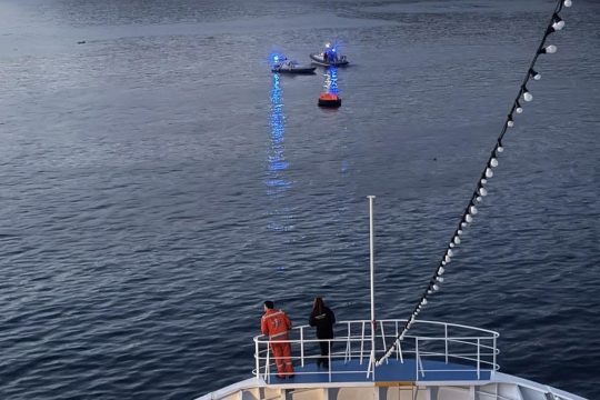 Εικόνες από το ναυάγιο βόρεια της Άνδρου: Το πλοίο μετέφερε 8.000 τόνους σόδας