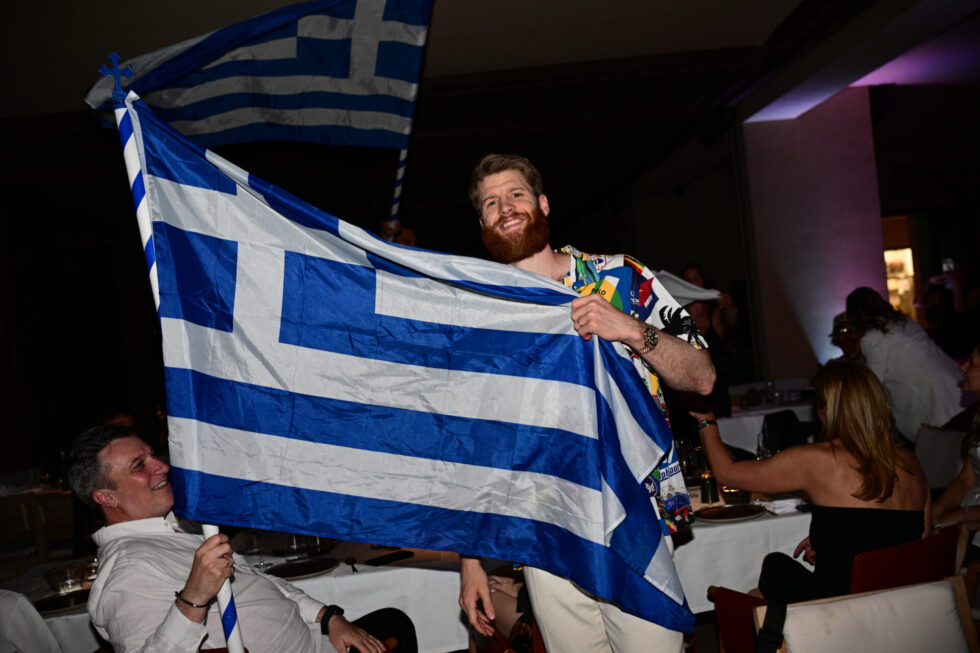 Ολυμπιακός: Έτσι γλέντησαν την κατάκτηση της Euroleague – Όλα όσα κατέγραψαν οι κάμερες [εικόνες – βίντεο]