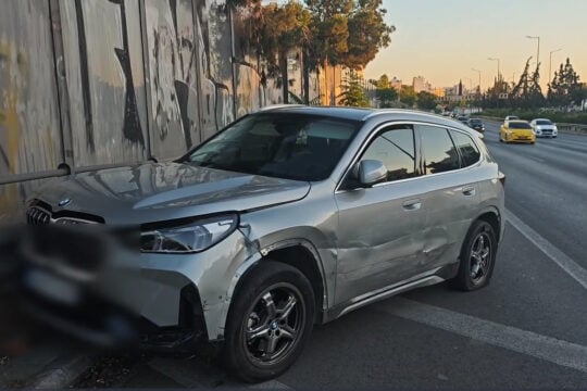 Αιματηρό περιστατικό με πυροβολισμούς στην Πατησίων: Συνελήφθησαν τρία άτομα μετά από επεισοδιακή καταδίωξη [βίντεο]