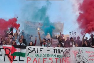 Global Sumud Flotilla: Δυναμική πορεία στην Αθήνα - «Έκρηξη» αλληλεγγύης στους δύο συλληφθέντες από το Ισραήλ ακτιβιστές