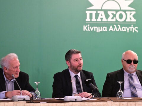 Νέες προσχωρήσεις στο ΠΑΣΟΚ: Ανακοινώνονται 20 ονόματα νέων στελεχών