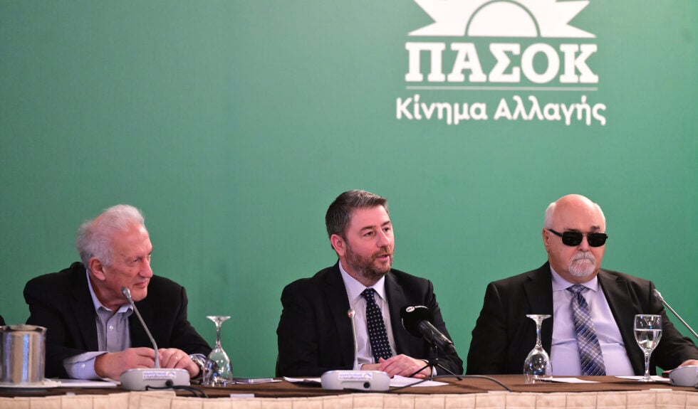 Νέες προσχωρήσεις στο ΠΑΣΟΚ: Ανακοινώνονται 20 ονόματα νέων στελεχών