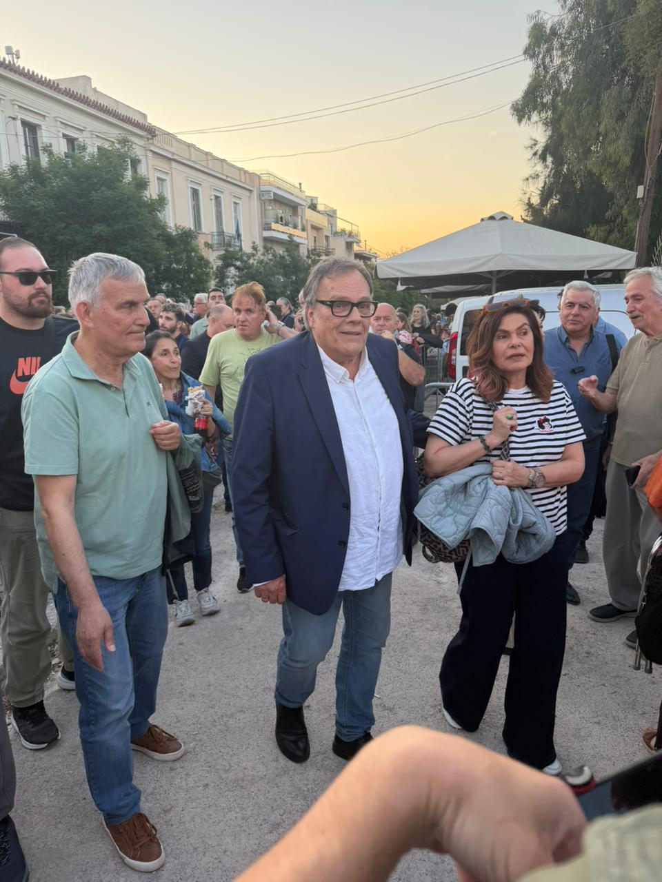 Αντίστροφη μέτρηση για τον Τσίπρα στο Θησείο: «Ξεκινάμε με τον Αλέξη μπροστάρη» – Οι πρώτες δηλώσεις και παρουσίες [βίντεο]