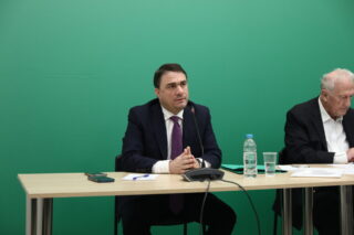 Τσουκαλάς: «Η κυβέρνηση επικαλείται υποκριτικά την εθνική ασφάλεια, το ανώτατο στάδιο του αυταρχισμού»