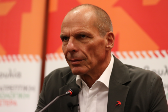 Ο Βαρουφάκης αποκάλυψε «εικονική διαπραγμάτευση» με Γερμανό πρέσβη το 2014 [βίντεο]