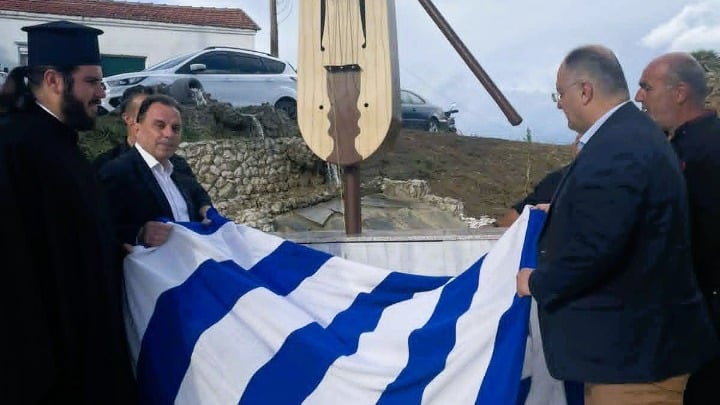 Κιλκίς: Μνημείο ποντιακής λύρας στα Θεοδόσια