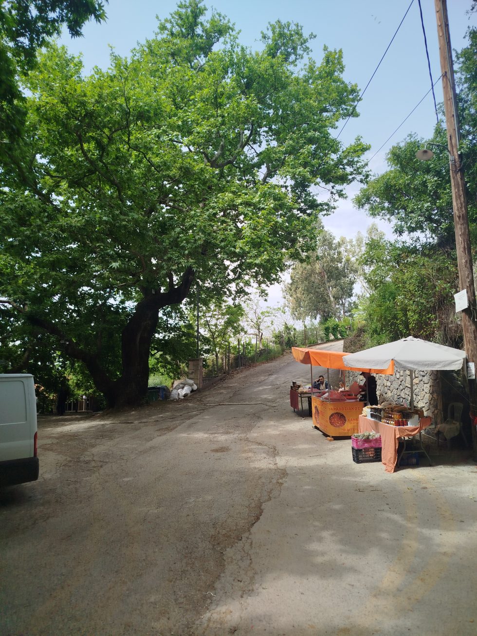Πωλητές. | Νίκος Μαλλιαράκης / Εφημερίδα των Συντακτών