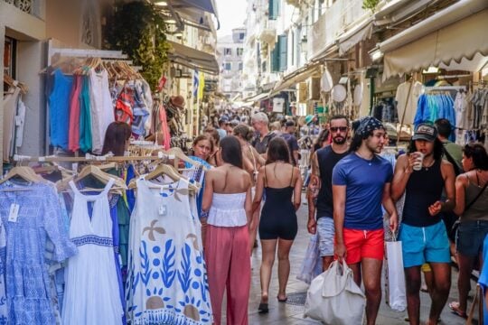 ΑΑΔΕ: Ξεκινάει το «σαφάρι» το τριήμερο του Αγίου Πνεύματος – Με tablet και τεχνητή νοημοσύνη οι νέοι έλεγχοι