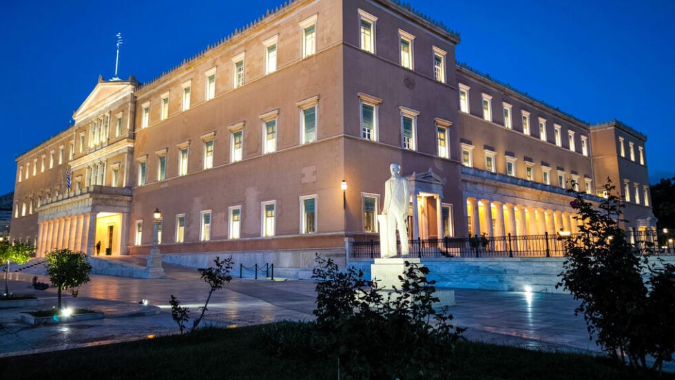 Η Ελλάδα στο μεταίχμιο της πολιτικής αυτογνωσίας της