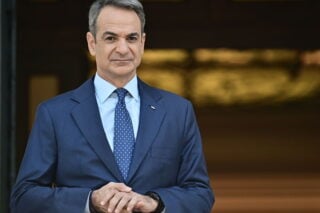 Πετάει ο πληθωρισμός: Το «στοιχειό» της ακρίβειας και η «οργή» Μητσοτάκη