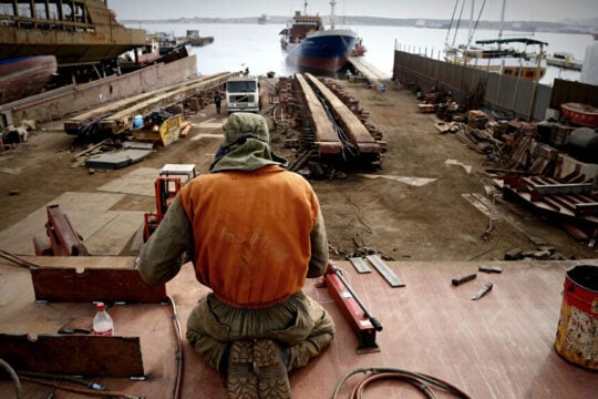 Τέσσερα εργατικά ατυχήματα το 3ήμερο – Σε Πέραμα, Μήλο και Λευκάδα