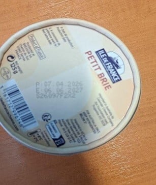 Ο ΕΦΕΤ ανακαλεί τυρί Brie λόγω παρουσίας σταφυλοκοκκικών εντεροτοξινών