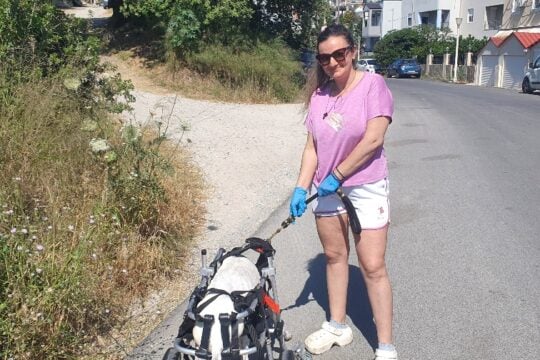 Η Ειρήνη και η Λαρίτσα της από τη Ρόδο: Μια σχέση αγάπης χωρίς όρια