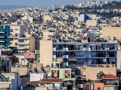 «Ανακαινίζω – Νοικιάζω»: Μερεμέτια και… περιορισμοί για το νέο πρόγραμμα