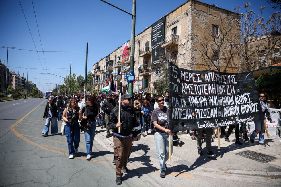 Στην Ευρώπη η μάχη για τη σωτηρία των Προσφυγικών