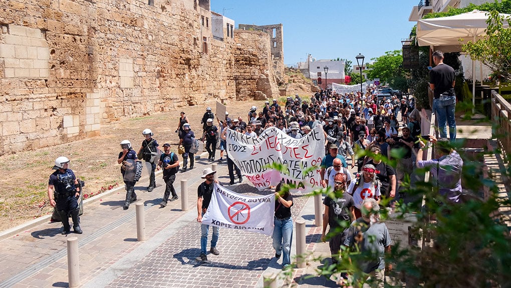 Μαζική κινητοποίηση κατά των μεγάλων επενδυτικών σχεδίων στην Κρήτη