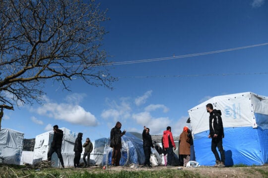 Έβδομη ημέρα απεργίας πείνας και δίψας στη ΒΙΑΛ Χίου