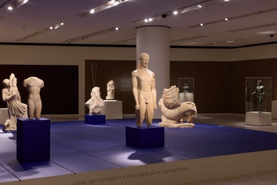 Κλείνει 17 χρόνια μιλώντας… λατινικά
