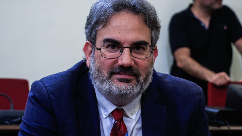 Διάλογοι-σοκ στο κύκλωμα πολεοδομίας: «Θα είμαι οδηγός στο τανκς που θα πατάει τους δημοσίους υπαλλήλους»