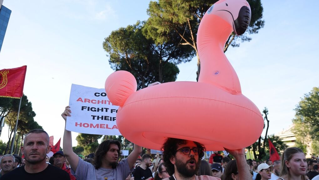 Έντεκα Αλβανοί που ζουν στην Ελλάδα μιλούν για τον ξεσηκωμό ενάντια στις καταστροφικές επενδύσεις στη χώρα τους
