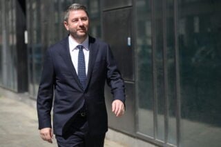ΠΑΣΟΚ: Σχέδιο τεσσάρων σημείων για ανθεκτικότητα απέναντι στις δημοσκοπικές πιέσεις