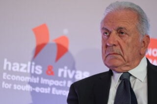 Σκάνδαλο Qatargate: Ευρωπαϊκό ένταλμα σύλληψης σε βάρος του Δημήτρη Αβραμόπουλου – Η διαδικασία