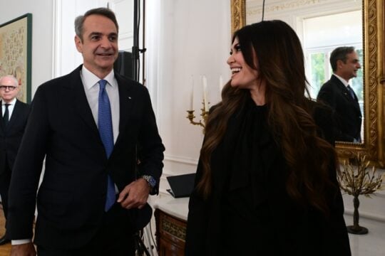 Το Αιγαίο χωράει κι έναν «Τιτανικό»