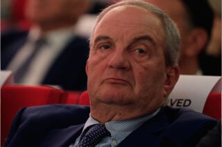 Με την αγωνία της υποψίας