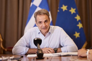 Ως πότε θα σώζουν την πατρίδα;