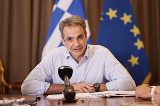 Ως πότε θα σώζουν την πατρίδα;