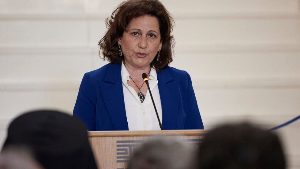 Ο Μητσοτάκης προσπαθεί να ανακτήσει το χαμένο έδαφος: Κάνει… αντιπολίτευση σε ΠΑΣΟΚ και ΕΛΑΣ
