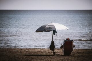 Παγωτό ξυλάκι και πλάτσα πλούτσα στη Λούτσα