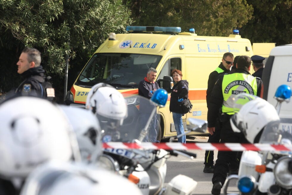 Γυναικοκτονία στη Δράμα: Αστυνομικός μαχαίρωσε μέχρι θανάτου τη σύζυγό του και αυτοκτόνησε