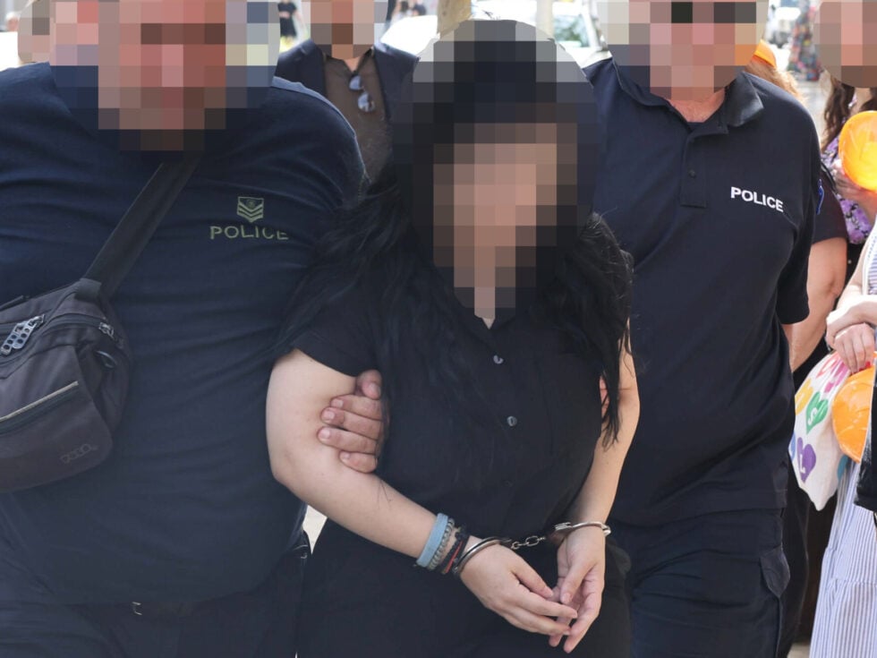 Δίκη για τον θάνατο του 3χρονου Άγγελου στα δικαστήρια του Ηρακλείου Κρήτης με κατηγορούμενους την 27χρονη μητέρα του παιδιού και τον 45χρονο σύντροφό της (ΣΤΕΦΑΝΟΣ ΡΑΠΑΝΗΣ/EUROKINISSI)