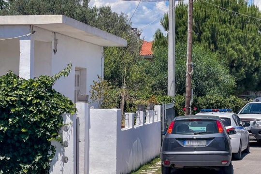 Το σπίτι της διπλής δολοφονίας στο Αίγιο / (ΑΝΔΡΕΑΣ ΑΛΕΞΟΠΟΥΛΟΣ / EUROKINISSI)