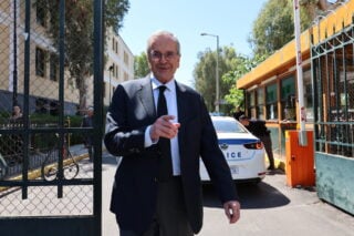 «Κάθοδος» υπουργών στην Πελοπόννησο με το βλέμμα στον Σαμαρά