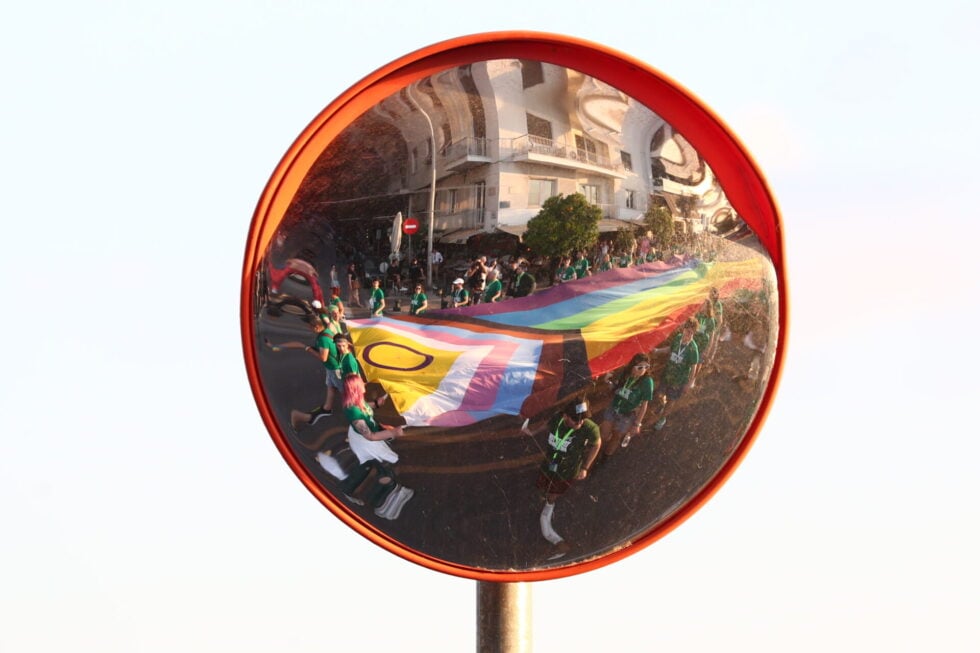 Thessaloniki Pride: Μεγάλη πορεία στο κέντρο της πόλης – Κεντρικό μήνυμα: «Σπάσε τον Κώδικα» [εικόνες – βίντεο]