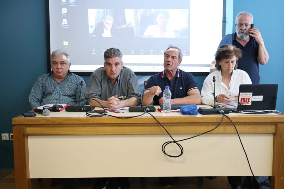 Απελαθέντες συνδικαλιστές στην «Εφ.Συν.»: «Θα επιστρέψουμε στην Παλαιστίνη, δεν τρομοκρατούμαστε»