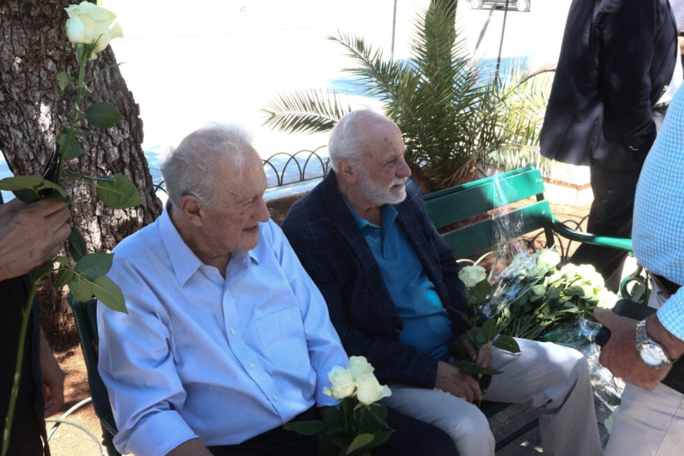 Ανδρέας Παπανδρέου: Πολιτικό μνημόσυνο του ΠΑΣΟΚ στο Α’ Νεκροταφείο – Ποιοι έδωσαν το παρών