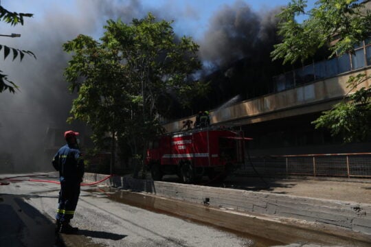 Φωτιά σε χώρο εργοστασίου σε περιοχή του δήμου Αιγάλεω. Τρίτη 23 Ιουνίου 2026 (ΣΩΤΗΡΗΣ ΔΗΜΗΤΡΟΠΟΥΛΟΣ / EUROKINISSI)