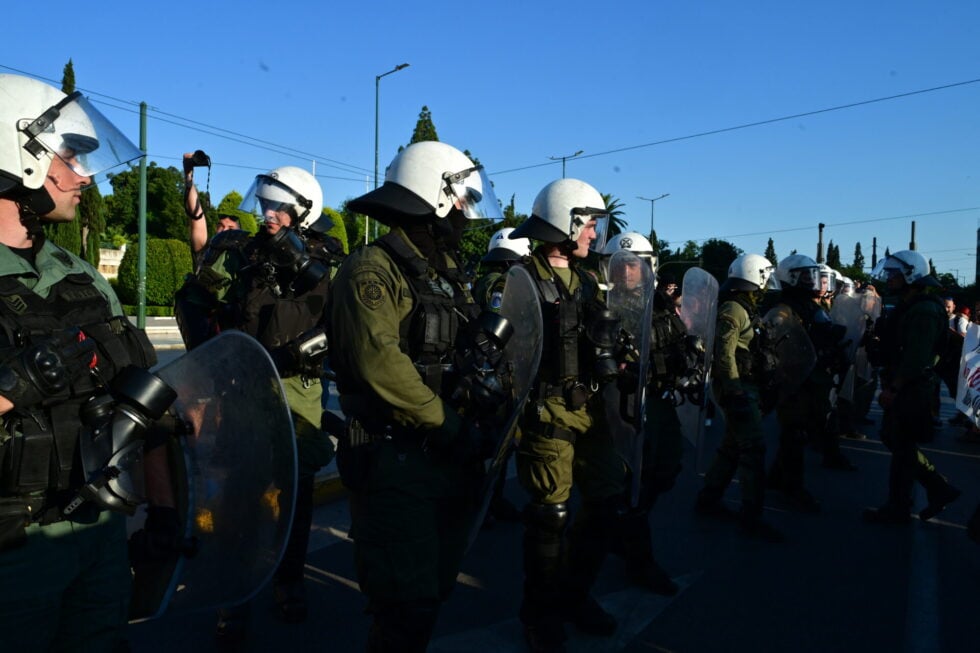 Συγκέντρωση στο Σύνταγμα για τα Προσφυγικά της Αλεξάνδρας και τον Αριστοτέλη Χαντζή [εικόνες – βίντεο]