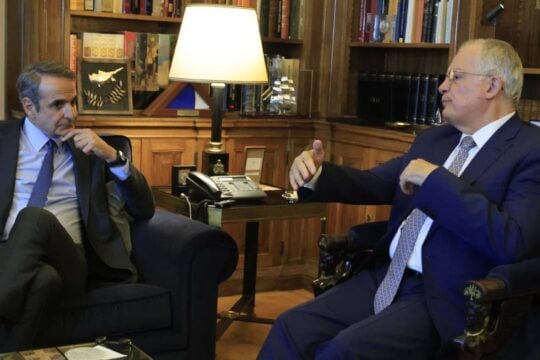 Μητσοτάκης σε Τασούλα: «Έχουμε δυνατότητα από το πλεόνασμα να στηρίζουμε την κοινωνία»