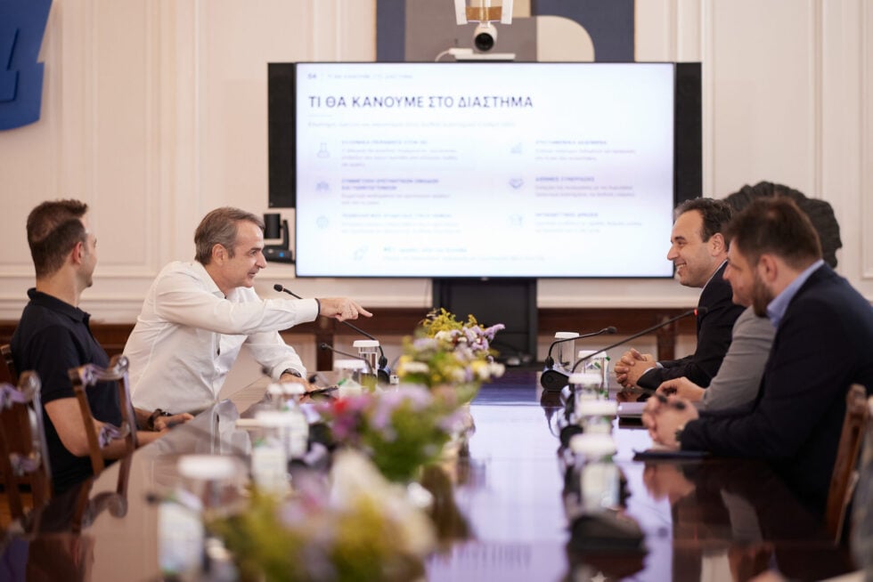 Ο Κυριάκος Μητσοτάκης συναντήθηκε με τον πρώτο Έλληνα αστροναύτη [εικόνες]