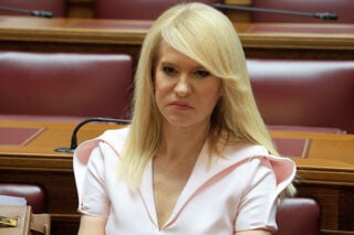 Παραίτηση Τζάκρη από τους Δημοκράτες με αιχμές κατά Κασσελάκη