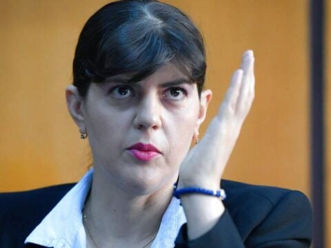Κομισιόν: Απόλυτη στήριξη στην Κοβέσι μετά τις επιθέσεις Γεωργιάδη για τον ΟΠΕΚΕΠΕ