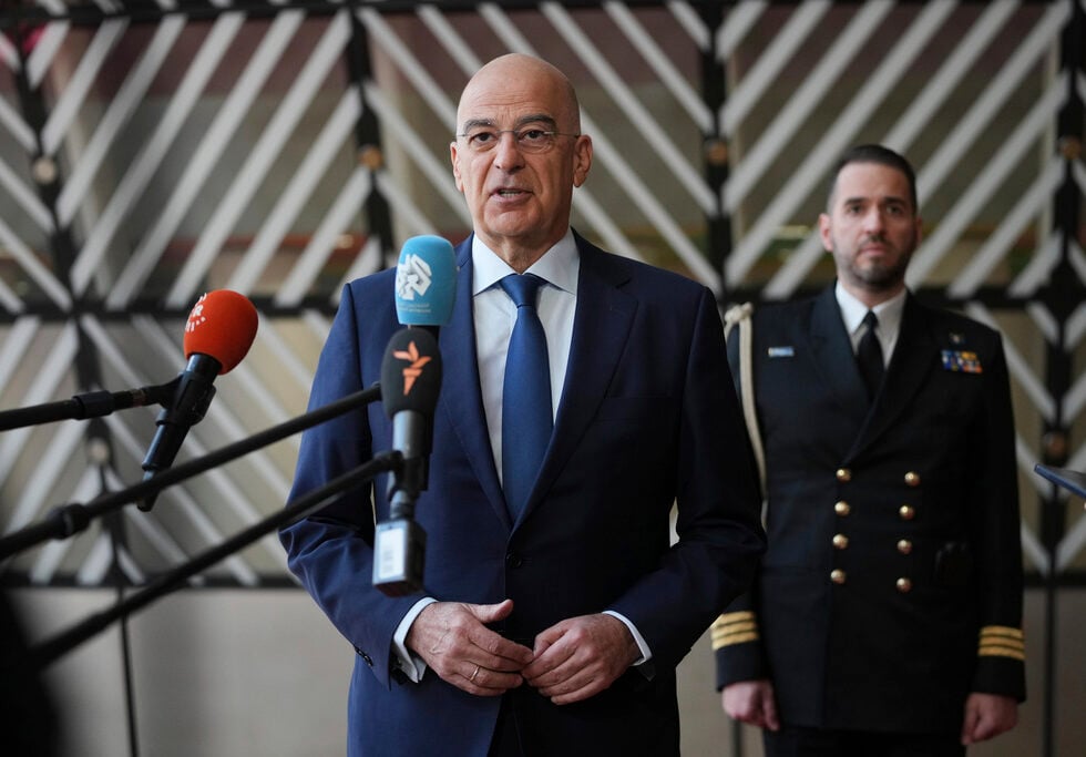Τούρκικη παρενόχληση στο αεροσκάφος του Δένδια: Η Άγκυρα επιχειρεί να δώσει νομική υπόσταση στο ψευδο­κράτος